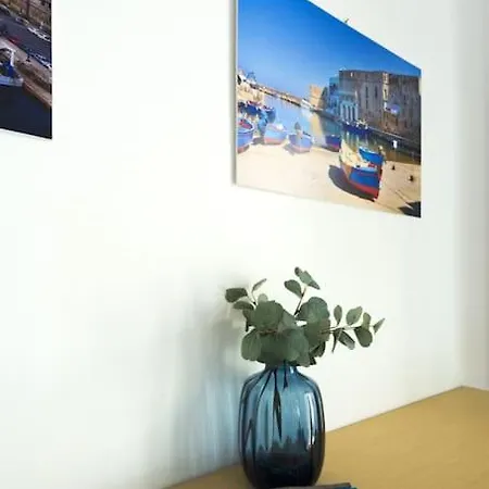 Dimora Donna Vittoria *